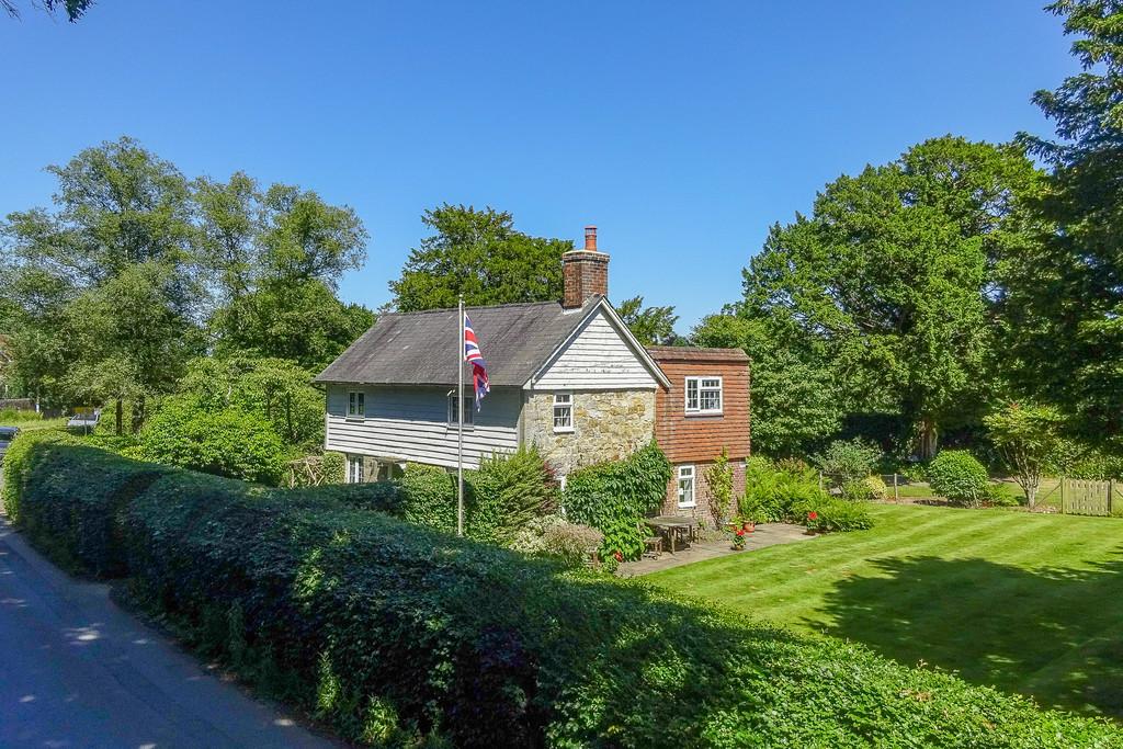 Old Heathfield, Heathfield 4 bed detached house for sale £850,000