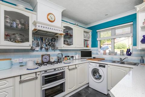2 Fallow Field, Winchester, SO22 4LY
