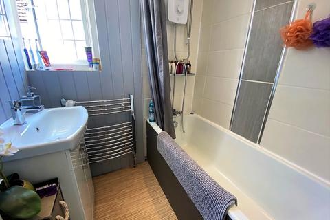 29 Homemead Road, Bromley, BR2 8BB