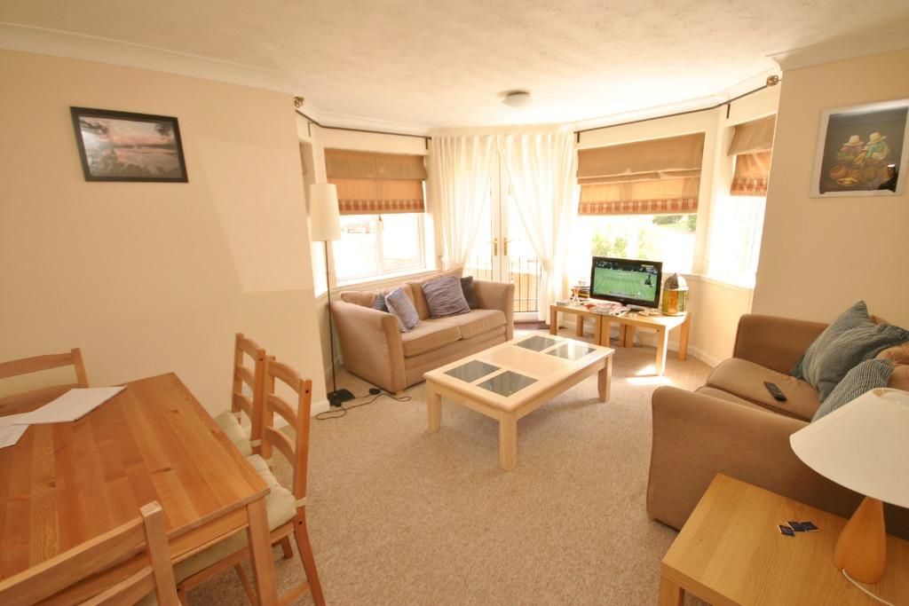 Easter Dalry Drive, Dalry, Edinburgh, EH11 2 bed flat £1,100 pcm (£
