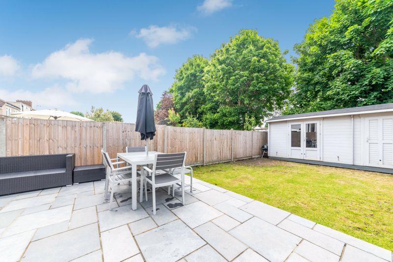 Rear garden /...