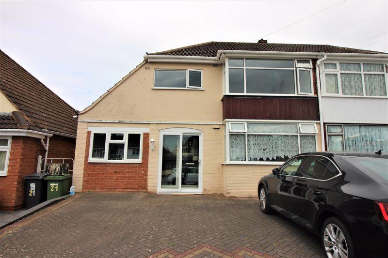 Farrington Road, Wolverhampton 3 bed semidetached house £925 pcm (£