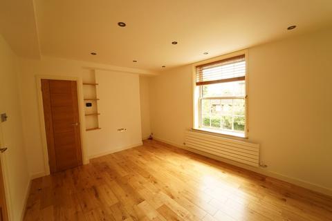 2 bedroom apartment to rent - Springfield Road, London