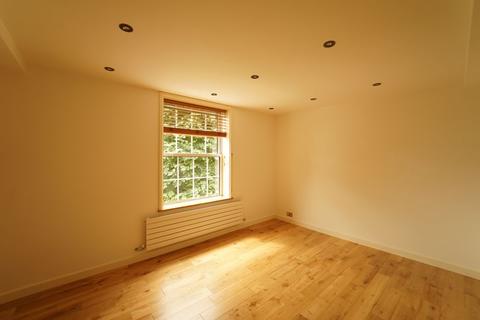 2 bedroom apartment to rent - Springfield Road, London
