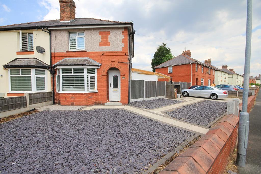 Oak Avenue, NewtonleWillows, WA12 3 bed semidetached house £165,000