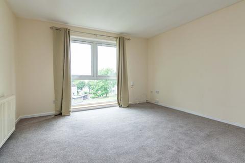 14/8 Craigmount Hill, Edinburgh, EH4 8HW