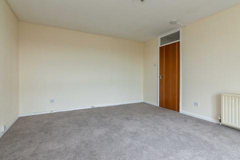 14/8 Craigmount Hill, Edinburgh, EH4 8HW