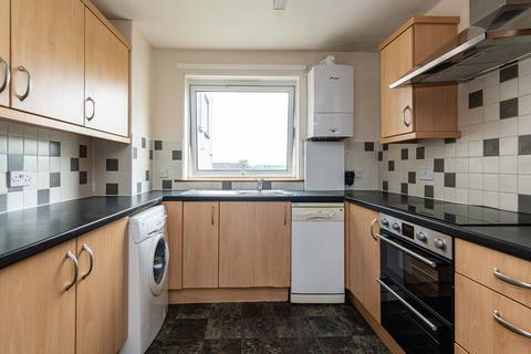 14/8 Craigmount Hill, Edinburgh, EH4 8HW