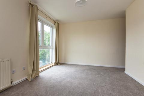 14/8 Craigmount Hill, Edinburgh, EH4 8HW