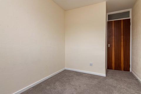 14/8 Craigmount Hill, Edinburgh, EH4 8HW