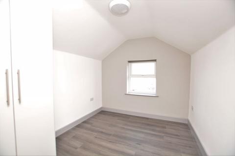 2 bedroom apartment to rent, Oxford Road, Reading