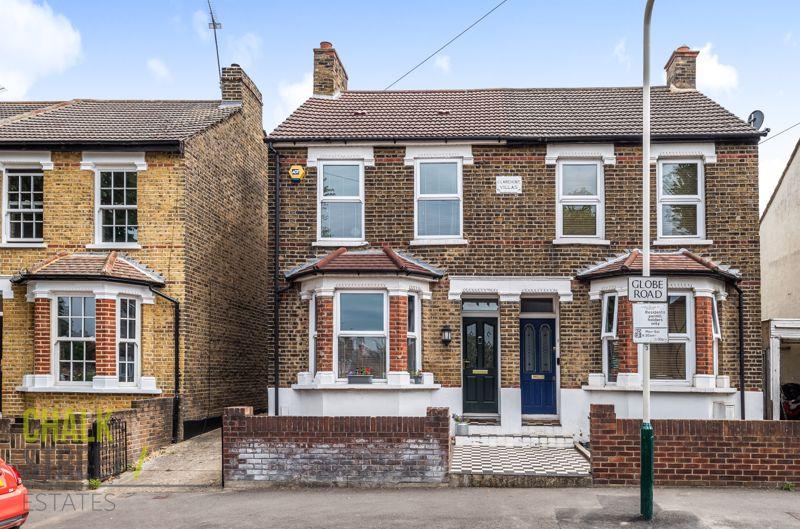 Globe Road, Hornchurch, RM11 3 bed semidetached house for sale £475,000
