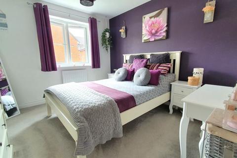 47 Buccaneer Avenue, Brockworth, Gloucester, GL3 4UL
