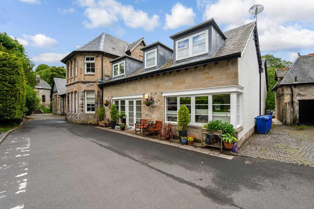 Ladeside, Quarrier`s Village 3 bed terraced house £249,000