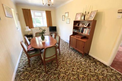 44 Phillips Lane, Formby, Liverpool, L37 4BG