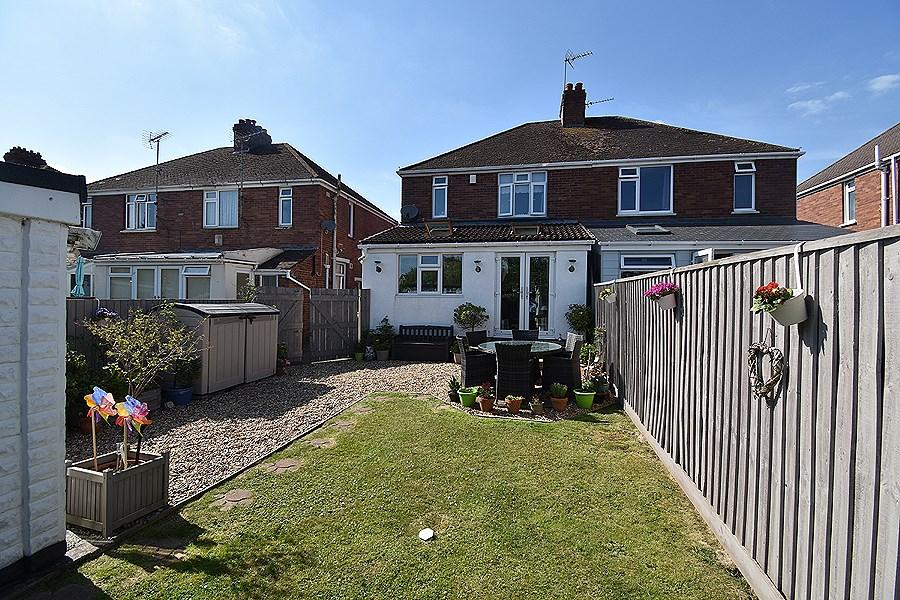 Summerway, Exeter, EX4 3 bed semidetached house £350,000