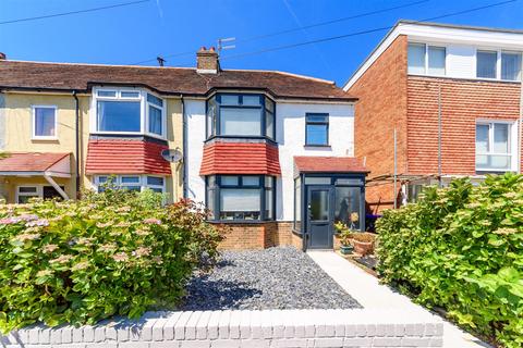3 bedroom semi-detached house for sale - Whiterock Place, Southwick, Brighton