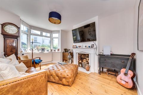 3 bedroom semi-detached house for sale - Whiterock Place, Southwick, Brighton