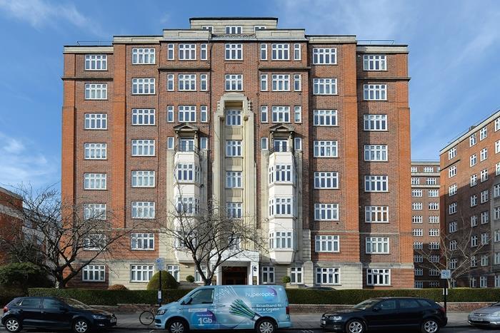 49-Grove-Hall-Court (17)-700.jpg