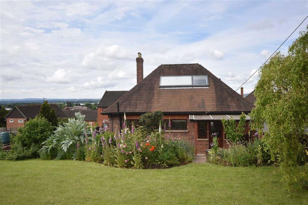 Homend Crescent, Ledbury, Herefordshire 2 bed detached bungalow £950