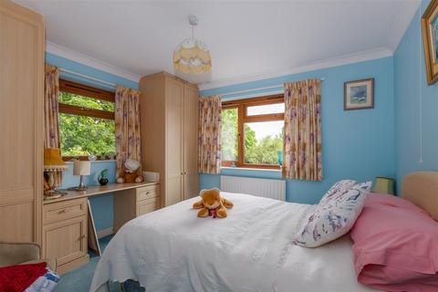 Marlew House Old Tiverton Road, Crediton, EX17 1EG