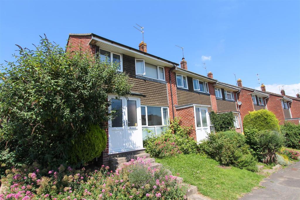 Lays Drive, Keynsham, Bristol 3 bed house for sale £300,000