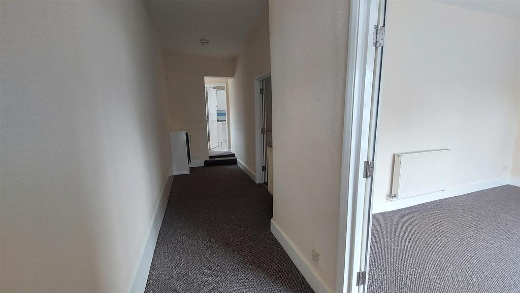 Chapel Road, Bexleyheath, Kent 1 bed £1,050 pcm (£242 pw)