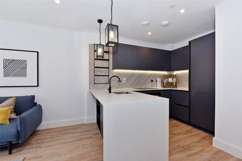 2 bedroom apartment to rent, Darjeeling House, Memorial Avenue, Slough, SL1