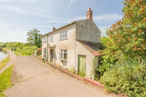 3 bedroom cottage for sale - Canalside Cottage, High Street, Swindon, DY3 4NR