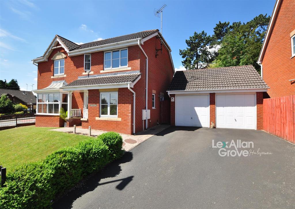 Carpenter Glade, Halesowen 4 bed detached house £450,000