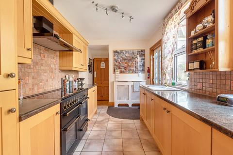 97 Leeds Road, Tadcaster, LS24 9LA