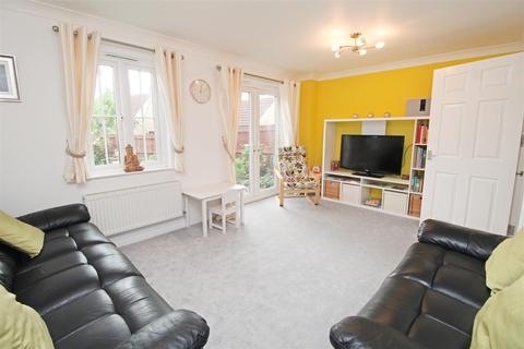 9 Bewcastle Row, Kingsmead, Milton Keynes, MK4 4HG