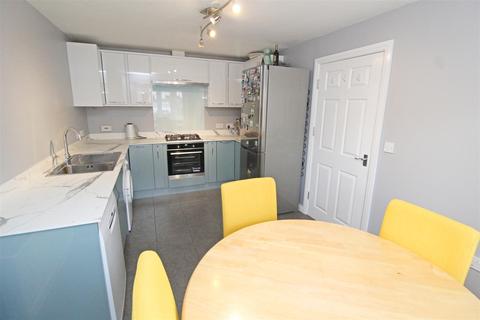 9 Bewcastle Row, Kingsmead, Milton Keynes, MK4 4HG