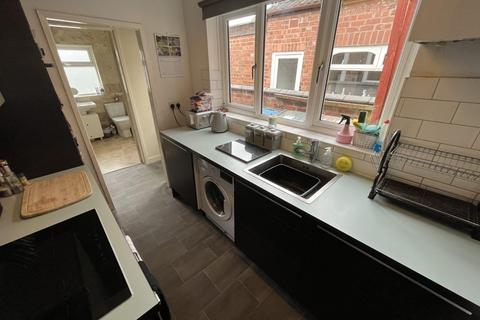 195 Broomfield Road, Earlsdon, Coventry, CV5 6LD