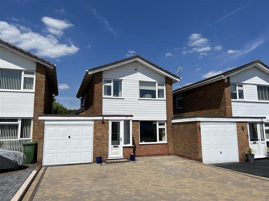 Hargrave Road, Shirley, Solihull 3 bed link detached house £379,950