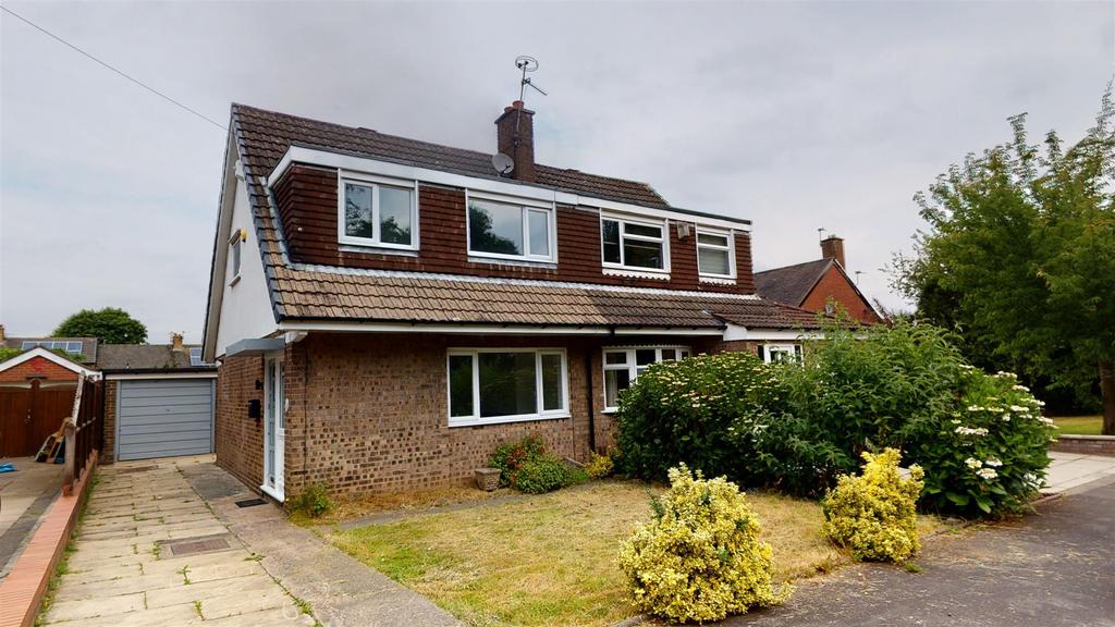 Seddon Close, Eccleston, WA10 5 3 bed semidetached house £235,000