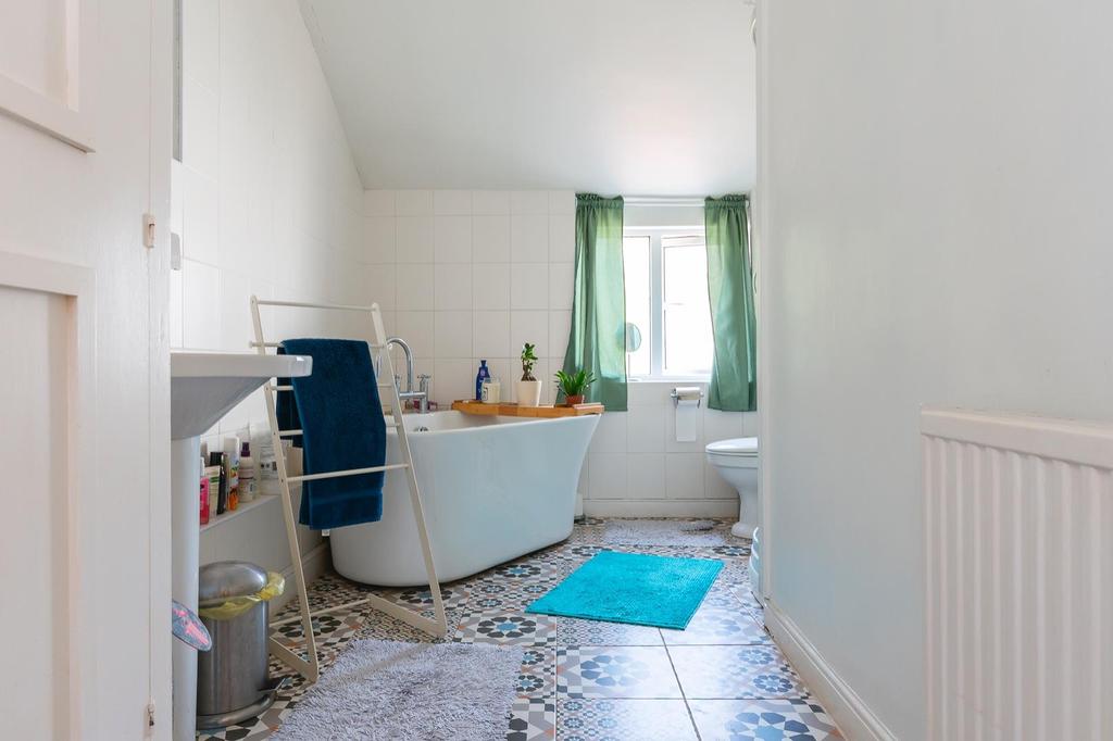DAORDRAWDE44 - Bathroom B.jpg