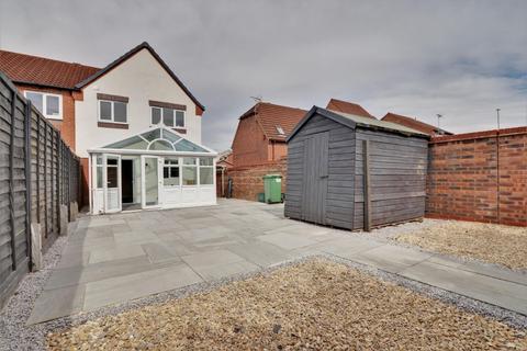 11 Aspen Drive, Quedgeley, Gloucester, GL2 4EN
