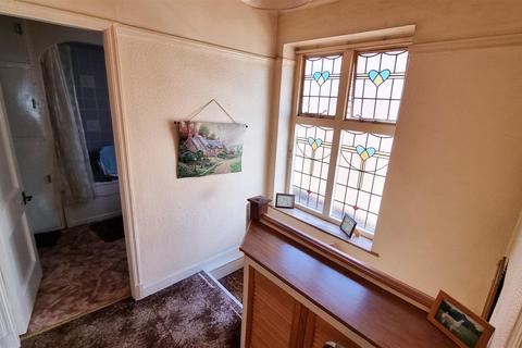 47 Barton Road, Leicester, LE3 9BD