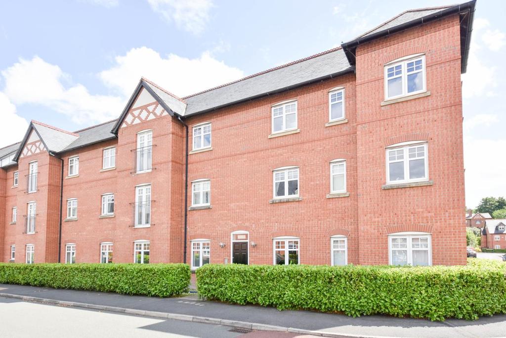 Trevore Drive, Standish, Wigan, WN1 2TT 2 bed apartment £115,000