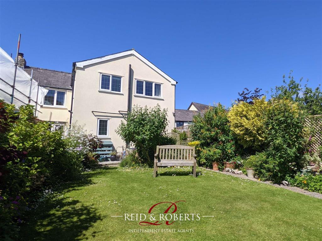 Pant Y Goff, Halkyn, Flintshire 3 bed detached house £350,000