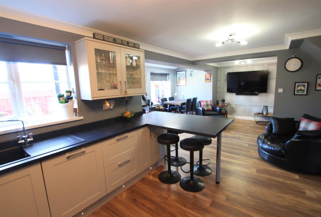 Kitchen/Diner/Snug