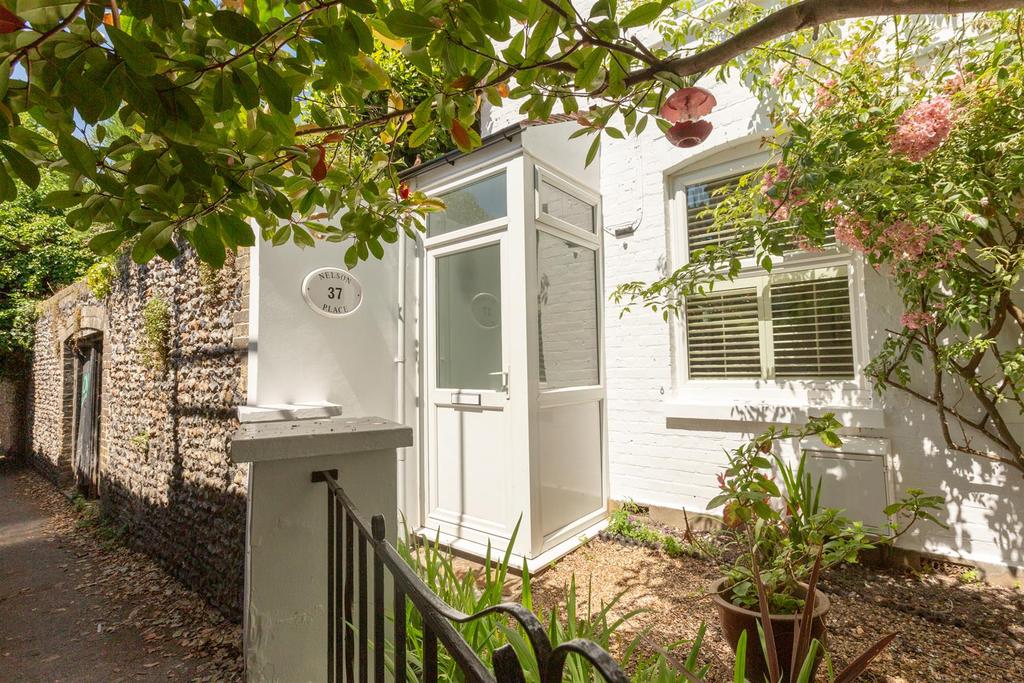 Nelson Place, Broadstairs 2 bed semidetached house for sale £355,000