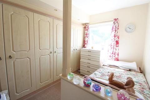 10 Acadia Grove, Hessle, HU13 0AL