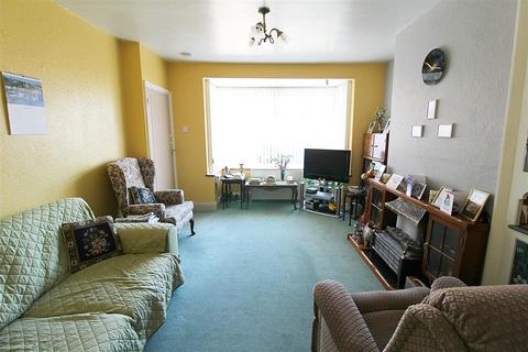 10 Acadia Grove, Hessle, HU13 0AL