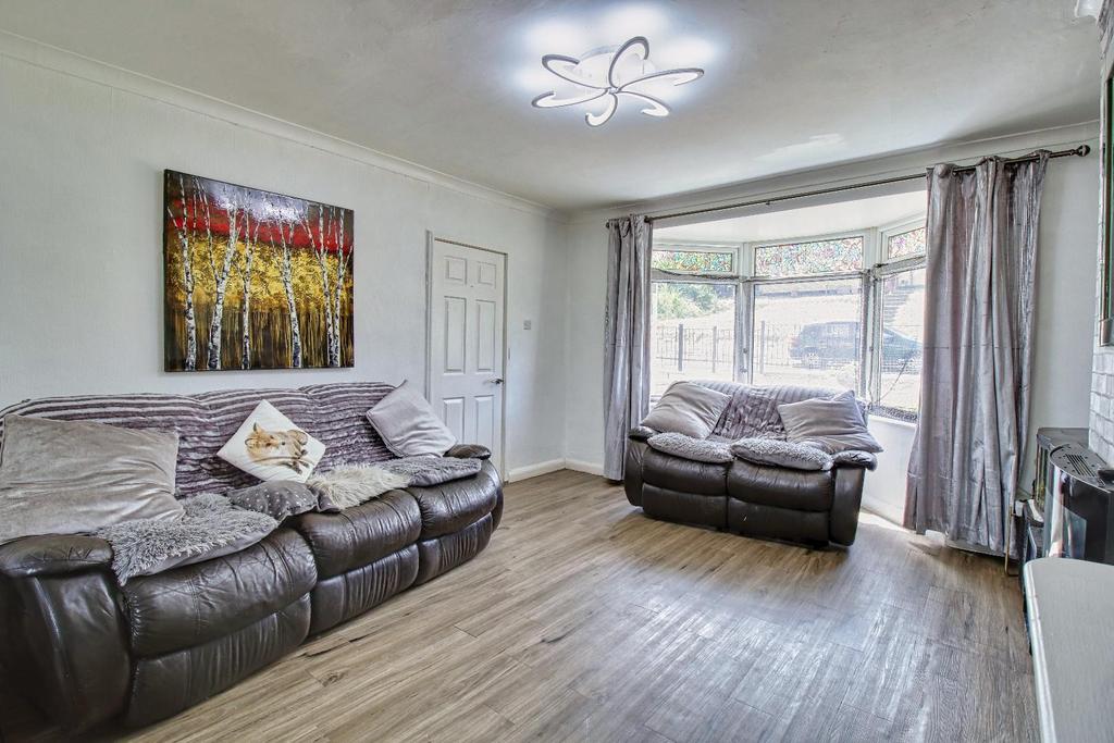 Living/dining/kitchen