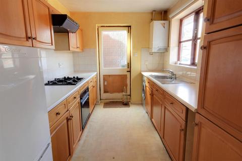 44 Lambsdowne, Dursley, GL11 6PX