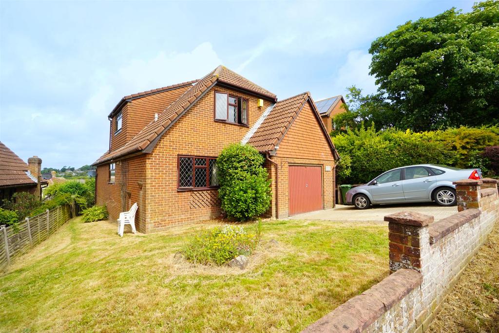 Pine Avenue, Hastings 3 bed detached house for sale £450,000