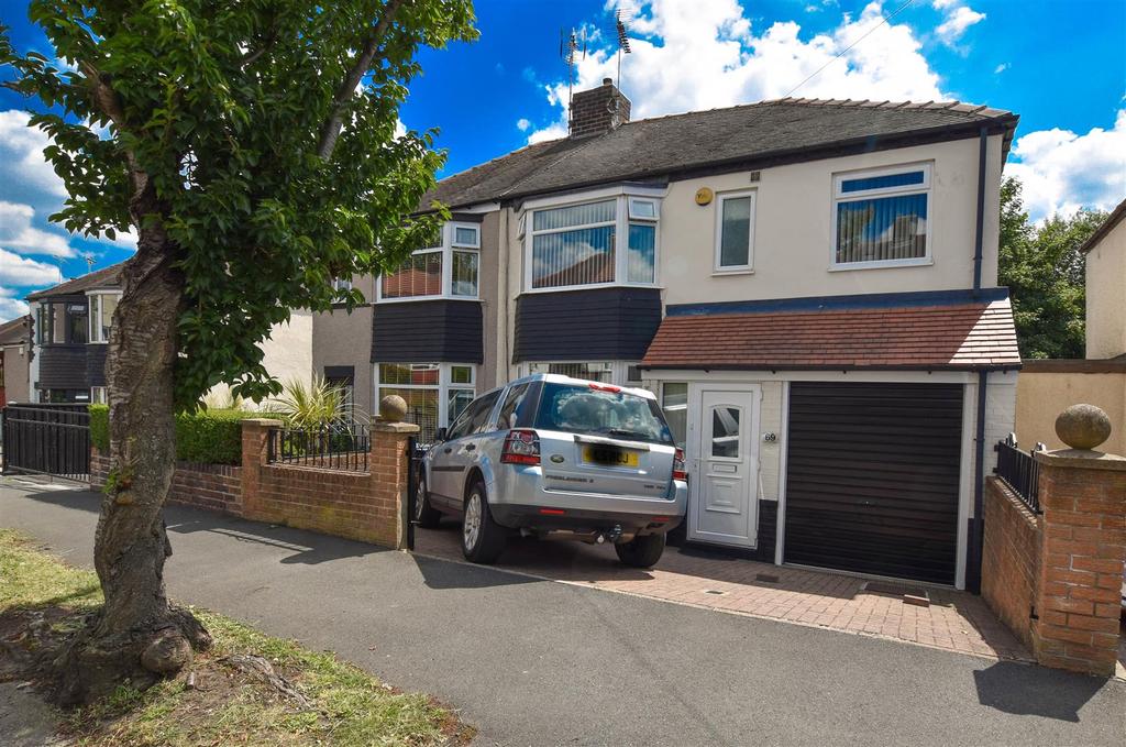 Hollinsend Avenue, Sheffield, S12 3 bed semidetached house for sale £230,000