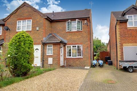 2 bedroom end of terrace house for sale - Dunsford Close, Swindon, Wiltshire, SN1